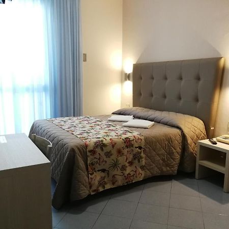 Hotel Sogno ヴィアレッジョ エクステリア 写真
