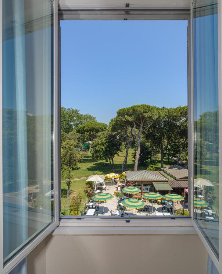 Hotel Sogno ヴィアレッジョ エクステリア 写真