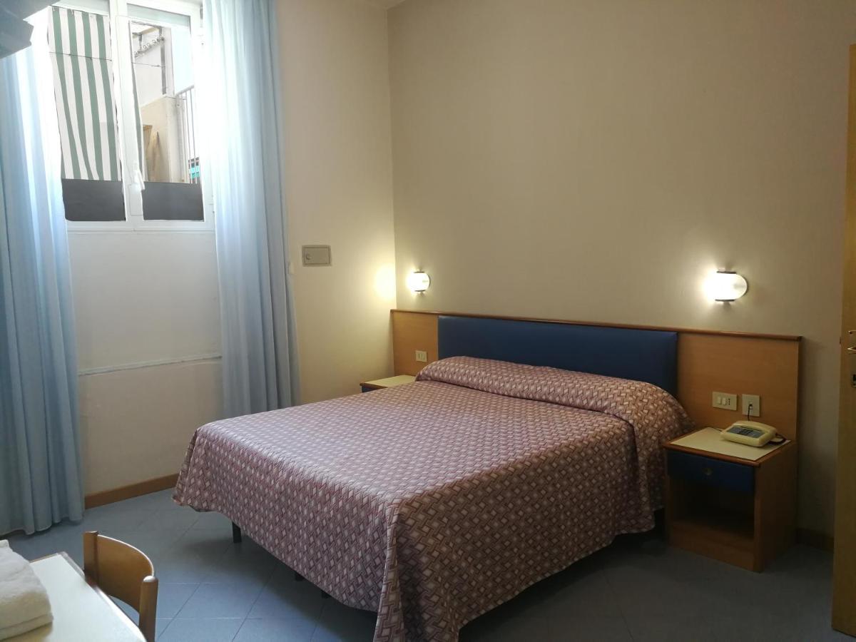 Hotel Sogno ヴィアレッジョ 部屋 写真